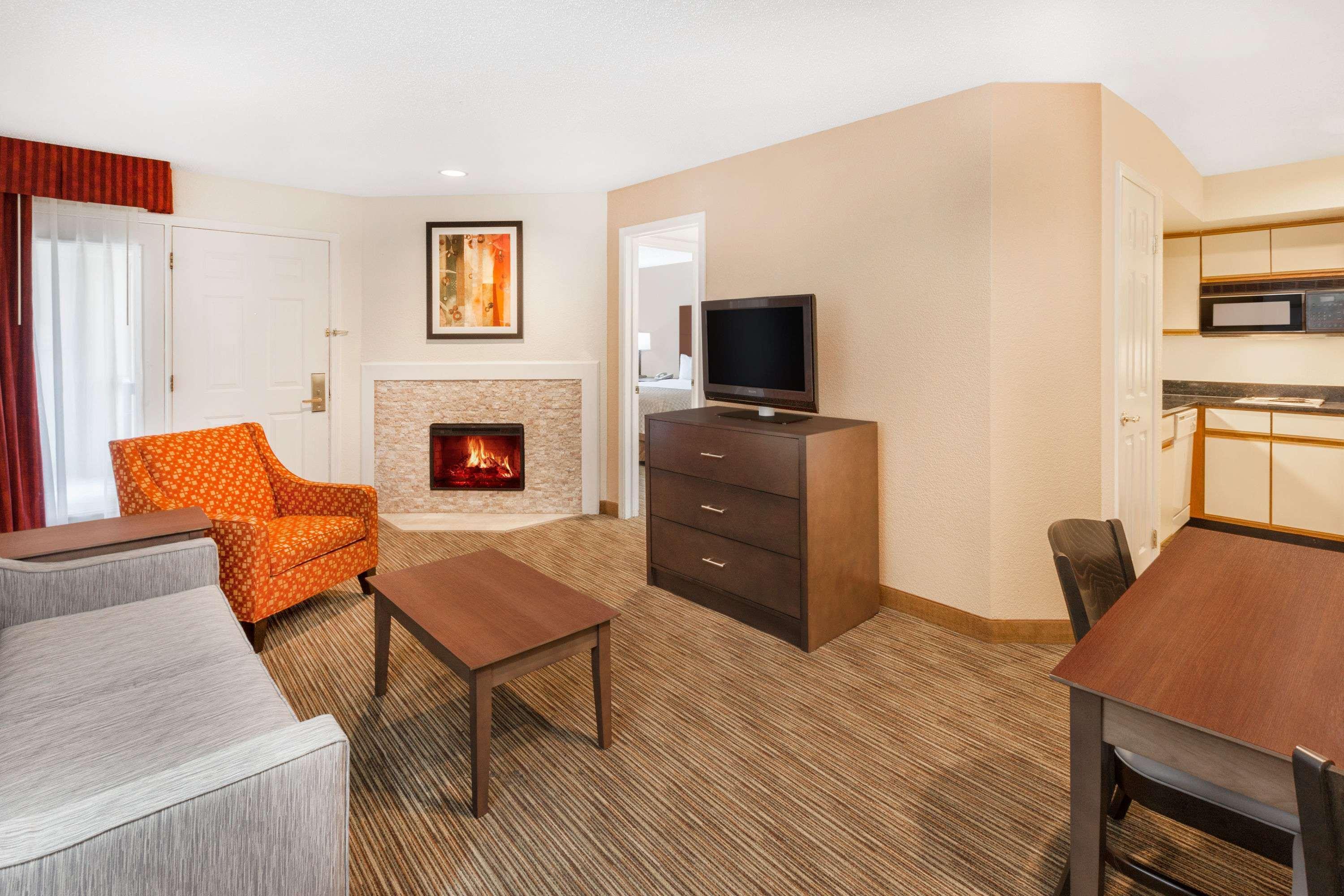 Affordable Suites Of America Detroit-워렌 외부 사진