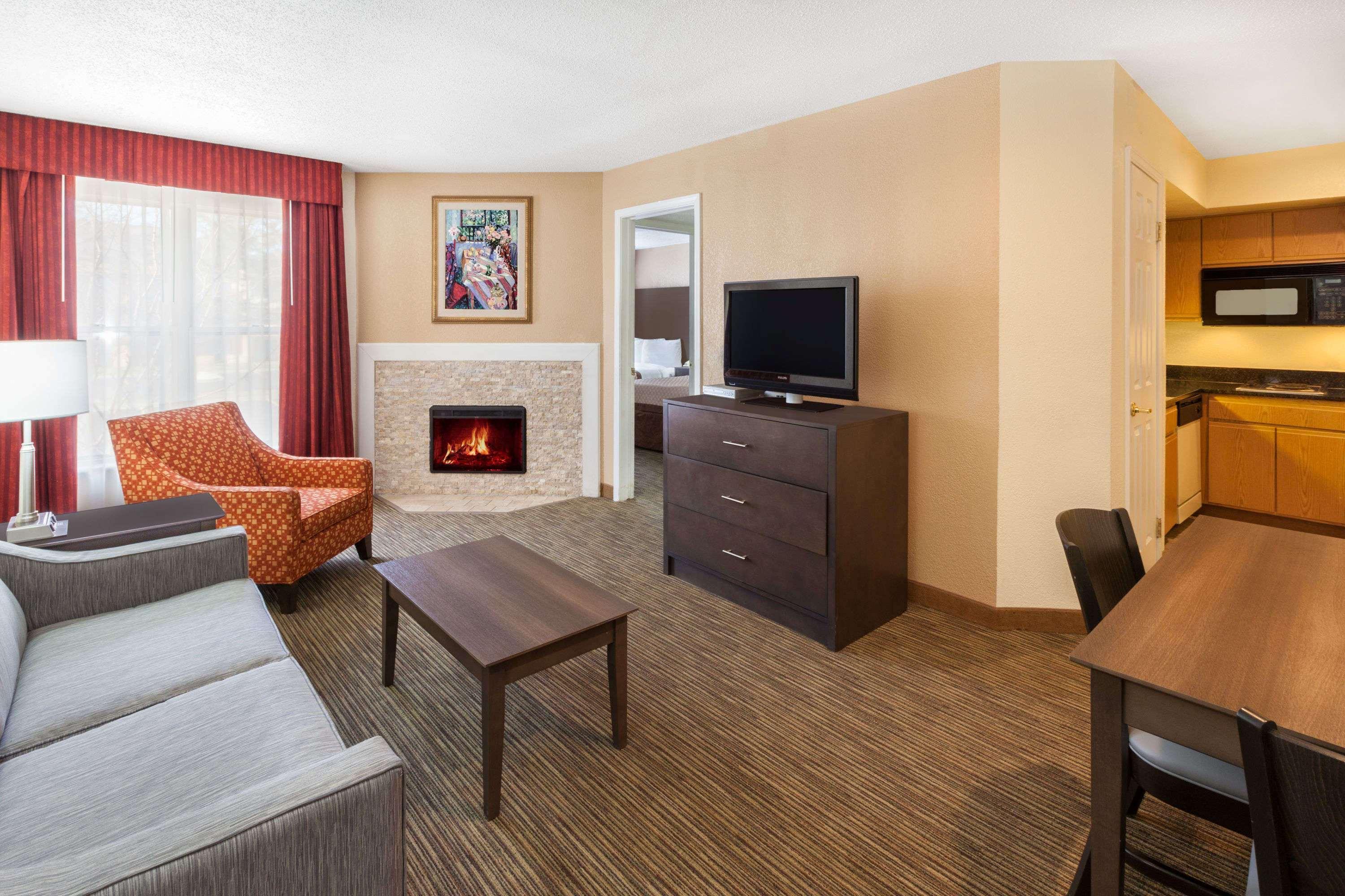 Affordable Suites Of America Detroit-워렌 외부 사진